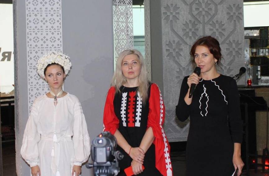 Новий виставковий проєкт Дарії Альошкіної «Мереживо пам’яті»  у Музеї Голодомору