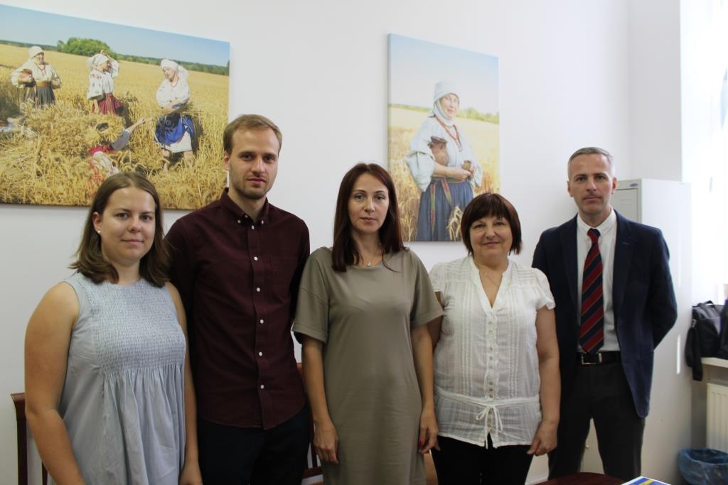 Директор музею Олеся Стасюк провела зустріч з представниками Естонського інституту історичної пам’яті