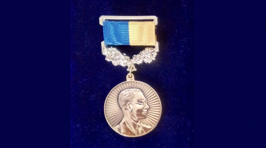 Congratulations to Gareth Jones Medal Winners