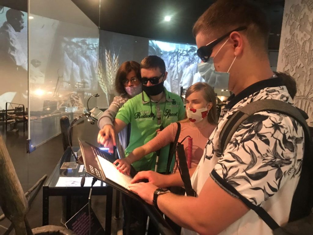 Audio excursion for visually impaired people