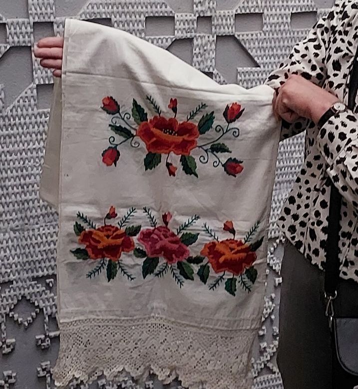 Kyiv resident handed over family heirlooms to the Holodomor Museum