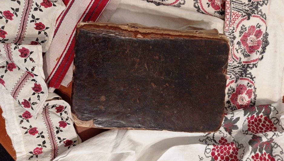 Oleksii Vobly handed over family belongings to the Museum